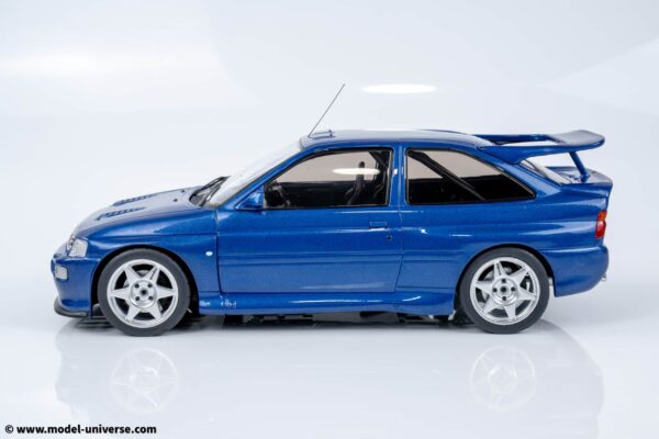 Ixo - 1:18 Ford Escort RS Cosworth 1996 Blue Metallic - Diecast Model 13 Ixo - 1:18 Ford Escort RS Cosworth 1996 Blue Metallic - Diecast Model