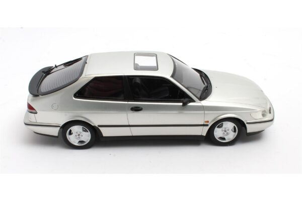 Cult Scale 1:18 Saab 900 SE Turbo 1994 Silver (CML190-2) Limited Edition Resin Model 9 Cult Scale 1:18 Saab 900 SE Turbo 1994 Silver (CML190-2) Limited Edition Resin Model