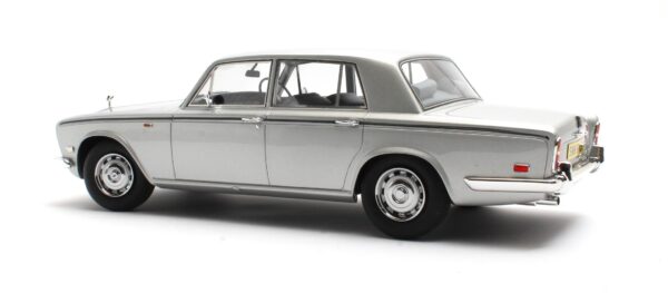 Cult Scale 1:18 Rolls-Royce Silver Shadow Silver Metallic 1974-1977