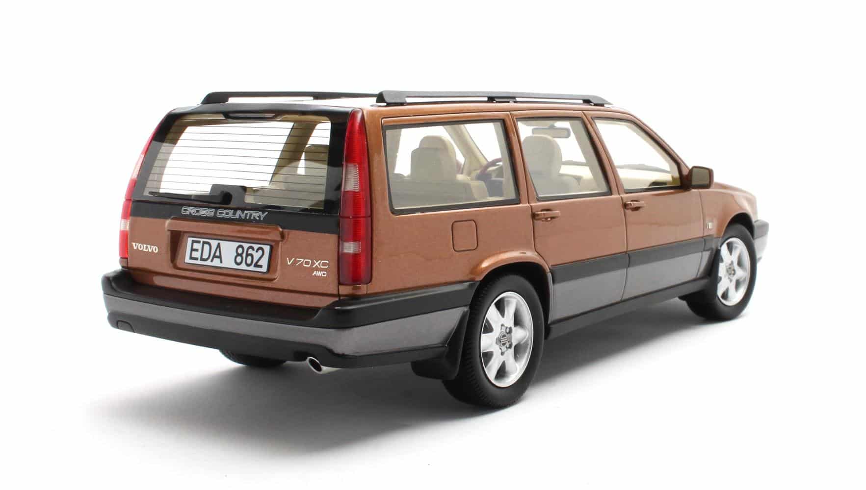 Cult Scale 1:18 Volvo V70 XC Cross Country Sandstone Pearl 1996-1999 2 Cult Scale 1:18 Volvo V70 XC Cross Country Sandstone Pearl 1996-1999