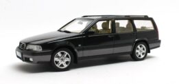 Cult Scale 1:18 Volvo V70 XC Black 1996-1999