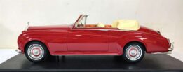 Cult Scale - 1:18 Rolls-Royce Silver Cloud DHC Red 1960-1962 - Limited Edition Resin Model