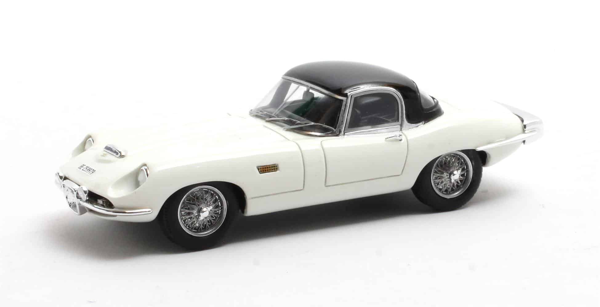 Matrix - 1:43 Jaguar E-Type Roadster Frua Red Closed-Top - Limited Edition Resin Model 1 Matrix - 1:43 Jaguar E-Type Roadster Frua Red Closed-Top - Limited Edition Resin Model