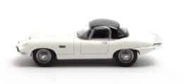 Matrix - 1:43 Jaguar E-Type Roadster Frua Red Closed-Top - Limited Edition Resin Model