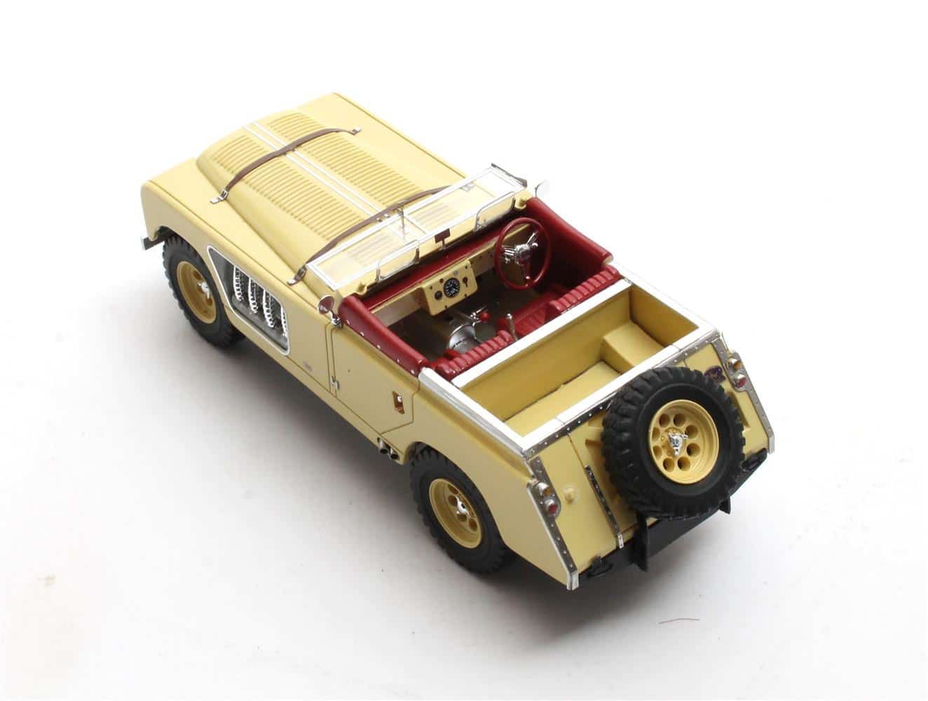 Matrix - 1:43 Land Rover 109 Bell Aurens Longnose Yellow Open-Top - Limited Edition Resin Model