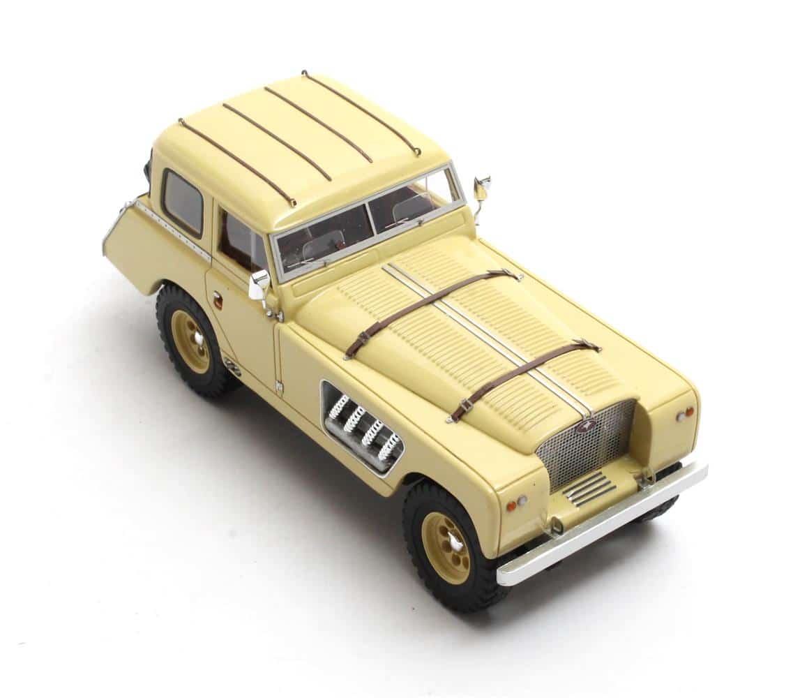 Matrix - 1:43 Land Rover 109 Bell Aurens Longnose Yellow - Limited Edition Resin Model