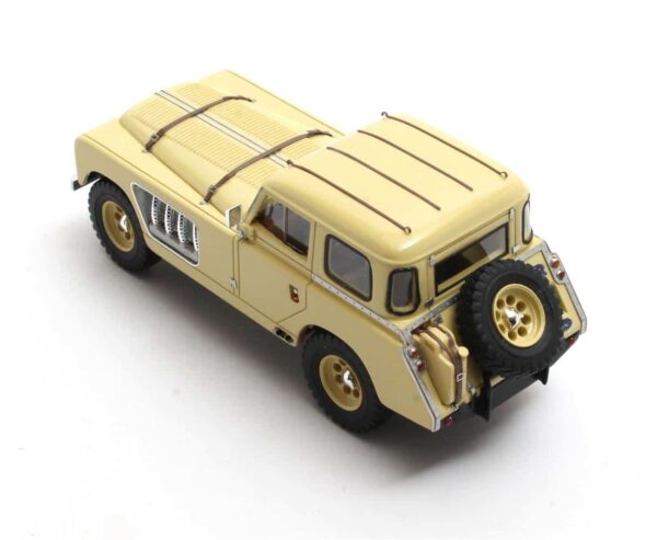 Matrix - 1:43 Land Rover 109 Bell Aurens Longnose Yellow - Limited Edition Resin Model 10 Matrix - 1:43 Land Rover 109 Bell Aurens Longnose Yellow - Limited Edition Resin Model