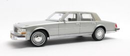 1:18 Cadillac Seville Silver Metallic 1976 - Limited Edition Resin Model by Cult Scale