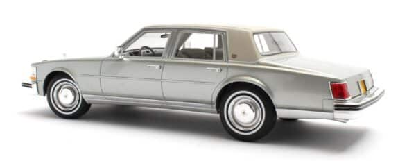 1:18 Cadillac Seville Silver Metallic 1976 - Limited Edition Resin Model by Cult Scale - Image 8