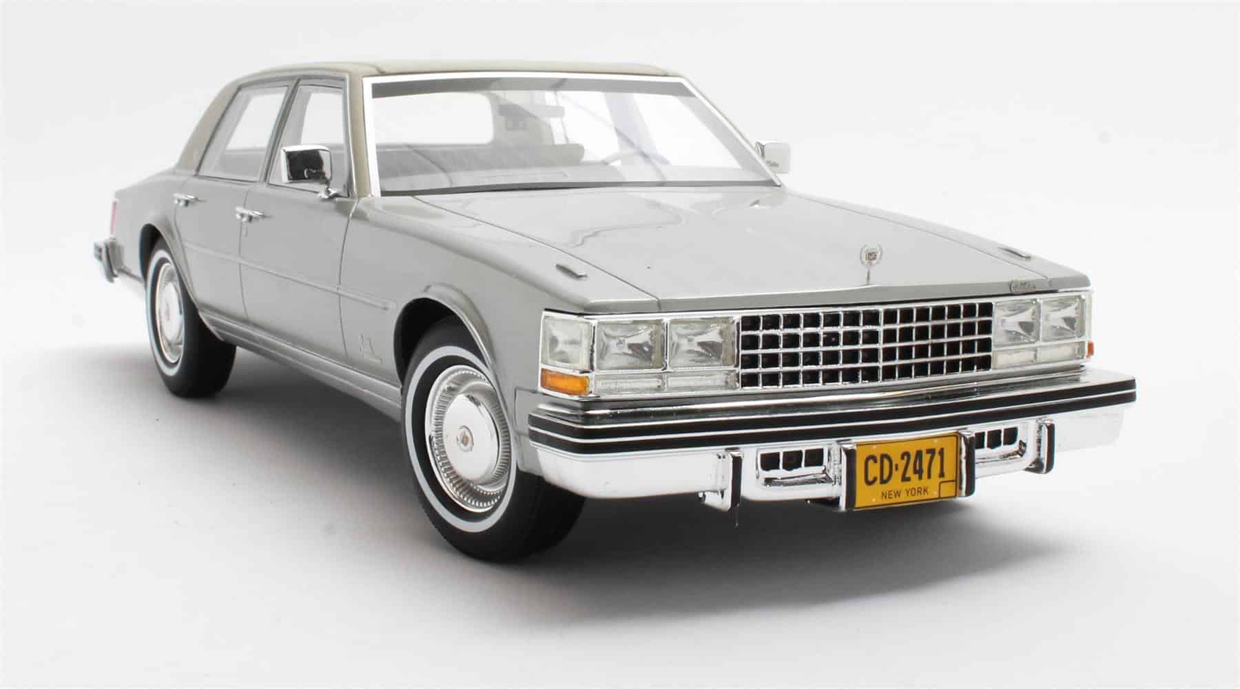 1:18 Cadillac Seville Silver Metallic 1976 - Limited Edition Resin Model by Cult Scale - Image 4
