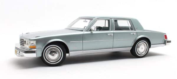 1:18 Cadillac Seville Blue Metallic 1976 - Limited Edition Resin Model by Cult Scale