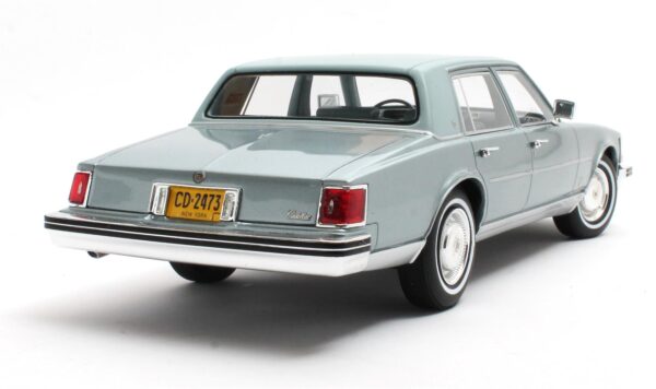 1:18 Cadillac Seville Blue Metallic 1976 - Limited Edition Resin Model by Cult Scale - Image 2