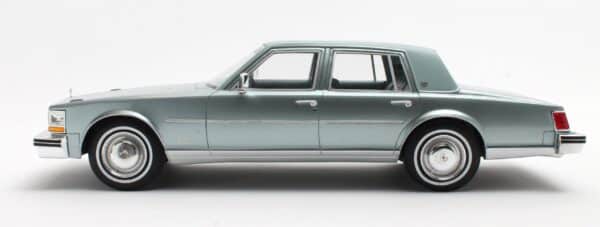 1:18 Cadillac Seville Blue Metallic 1976 - Limited Edition Resin Model by Cult Scale - Image 6