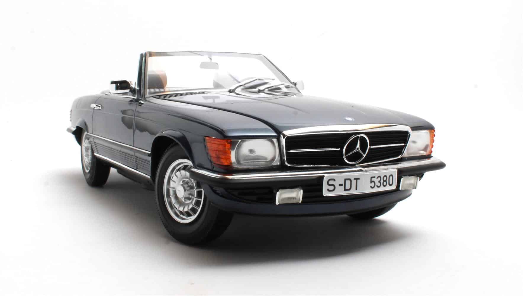 12ART - 1:12 Mercedes-Benz 380SL R107 Lapis Blue Metallic 1979-1985 - Limited Edition Resin Model 3 12ART - 1:12 Mercedes-Benz 380SL R107 Lapis Blue Metallic 1979-1985 - Limited Edition Resin Model