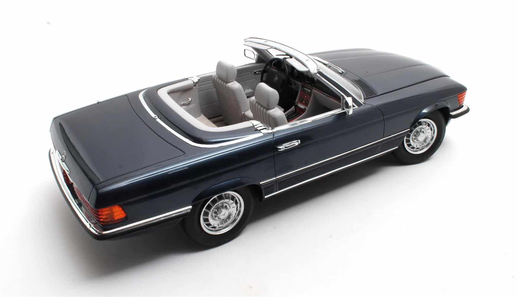 12ART - 1:12 Mercedes-Benz 380SL R107 Lapis Blue Metallic 1979-1985 - Limited Edition Resin Model 8 12ART - 1:12 Mercedes-Benz 380SL R107 Lapis Blue Metallic 1979-1985 - Limited Edition Resin Model