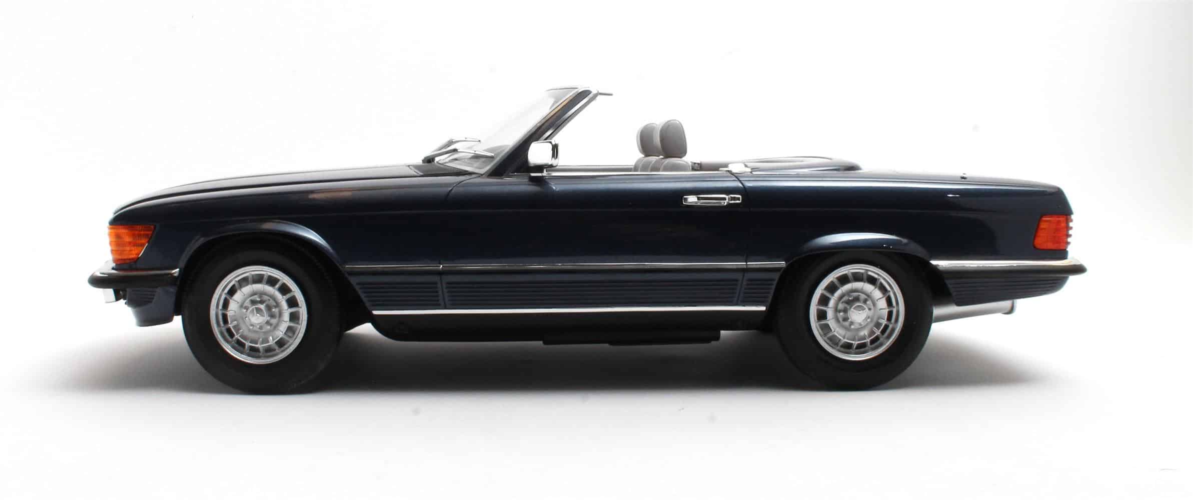12ART - 1:12 Mercedes-Benz 380SL R107 Lapis Blue Metallic 1979-1985 - Limited Edition Resin Model 5 12ART - 1:12 Mercedes-Benz 380SL R107 Lapis Blue Metallic 1979-1985 - Limited Edition Resin Model