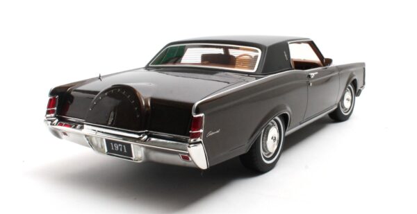 Cult Scale 1:18 Lincoln Continental Mark III 1971 Brown Metallic (CML195-2) Limited Edition Resin Model 6 Cult Scale 1:18 Lincoln Continental Mark III 1971 Brown Metallic (CML195-2) Limited Edition Resin Model