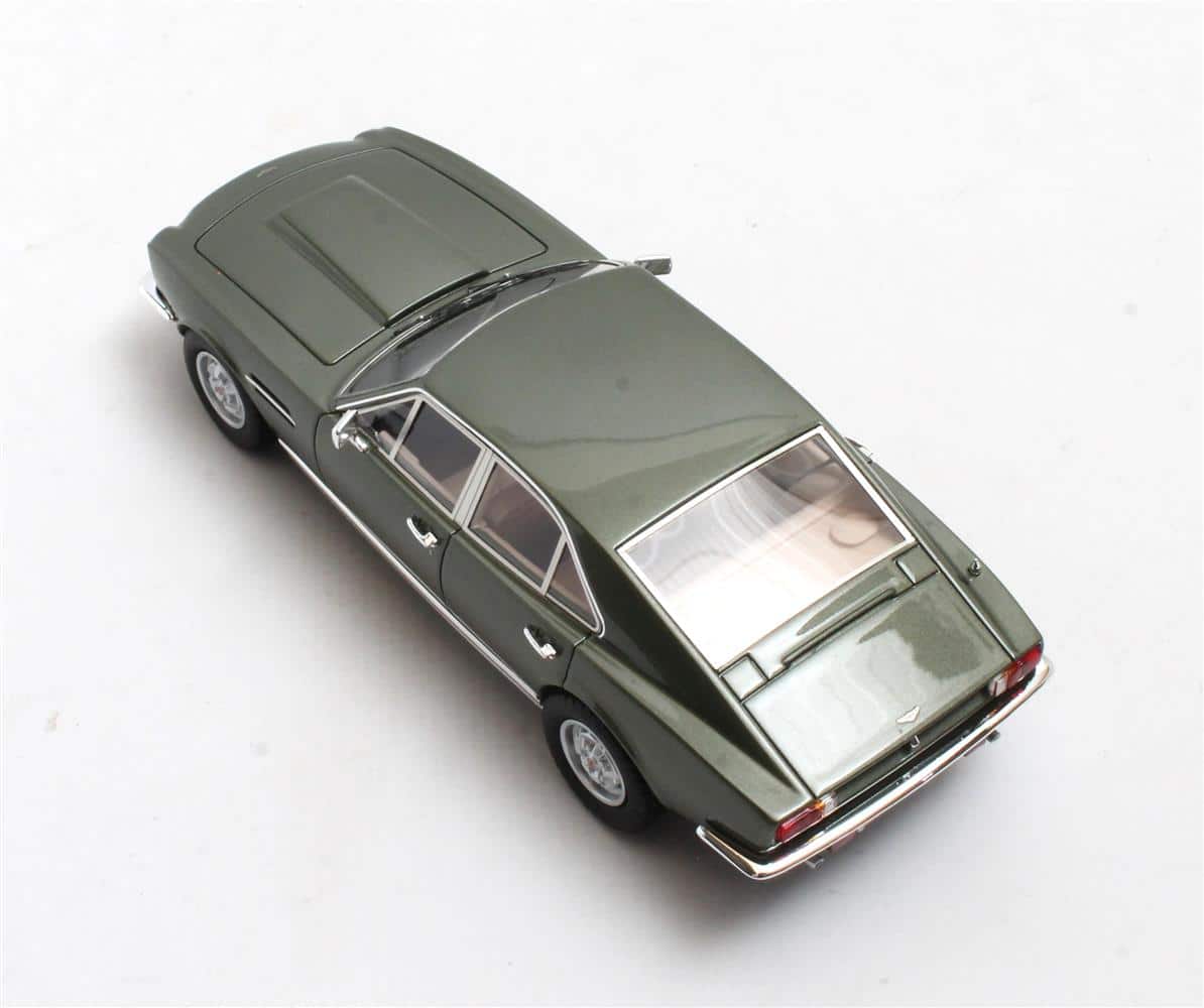 Matrix 1:43 Aston Martin Lagonda Series I Green Metallic (1974-75) (MX40108-182) Limited Edition Resin Model - Image 4