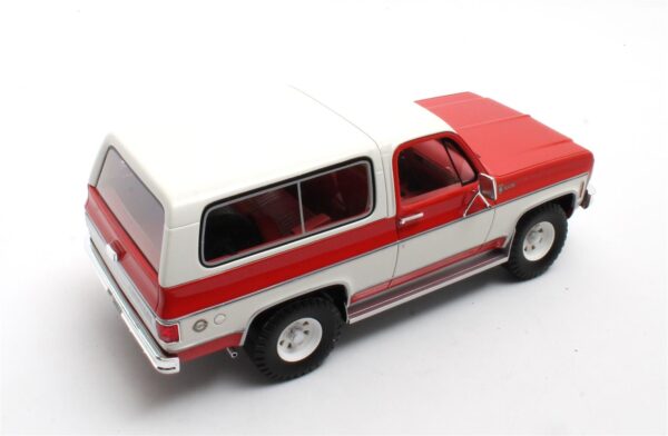 Cult Scale 1:18 Chevrolet Blazer K5 1973-1978 Red/White (CML155-1) Limited Edition Resin Model 10 Cult Scale 1:18 Chevrolet Blazer K5 1973-1978 Red/White (CML155-1) Limited Edition Resin Model