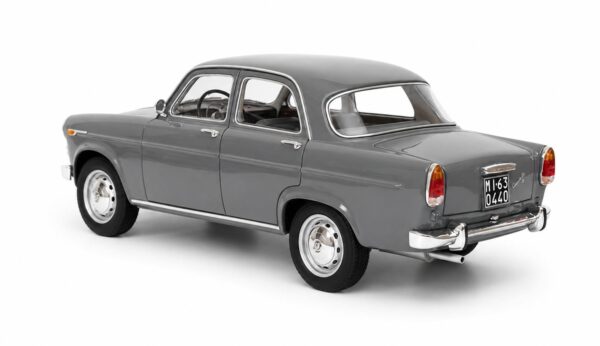 Cult Scale 1:18 Alfa Romeo Giulietta Ti 1961-64 Grey (CML249-3) Limited Edition Resin Model 6 Cult Scale 1:18 Alfa Romeo Giulietta Ti 1961-64 Grey (CML249-3) Limited Edition Resin Model