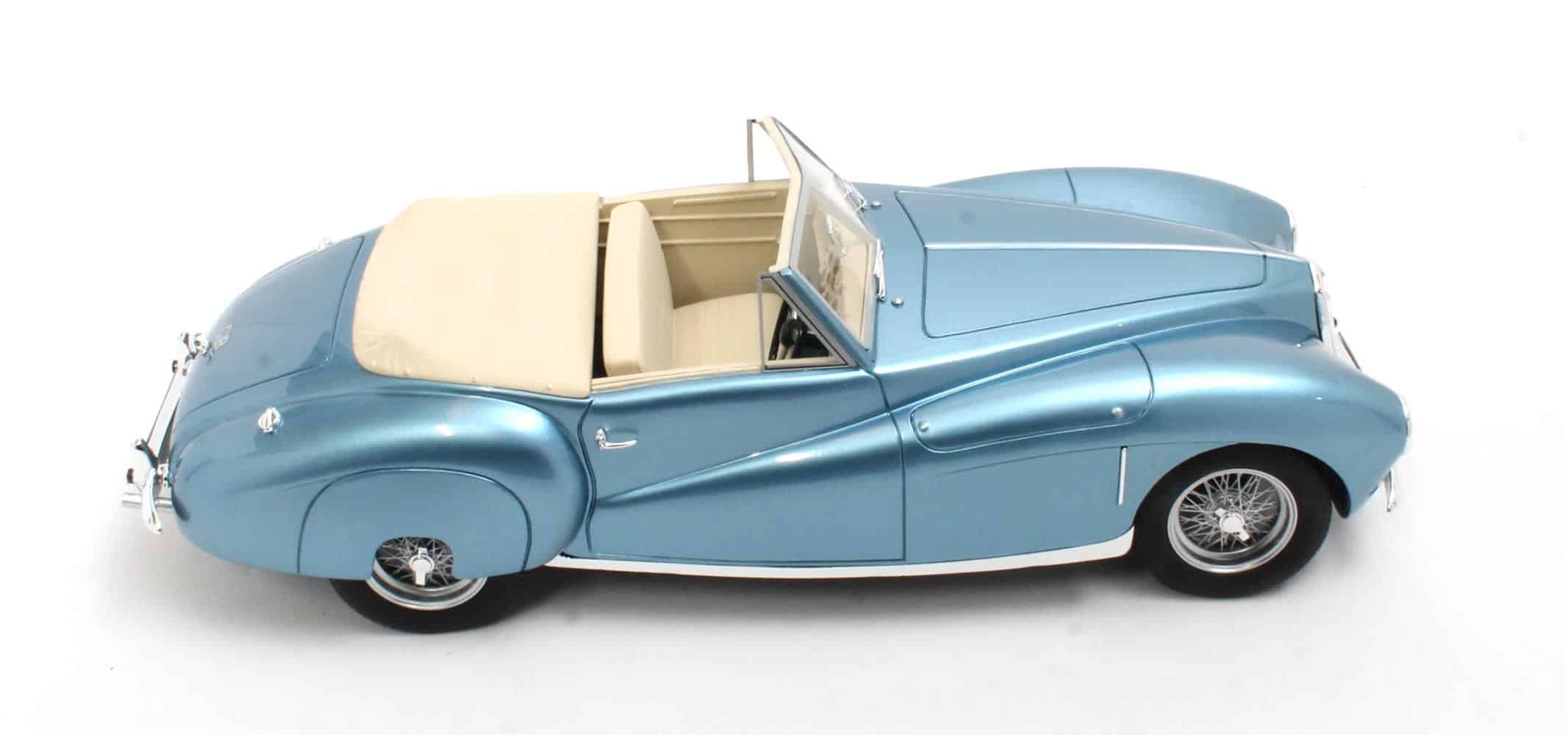 Cult Scale 1:18 Aston Martin 2-Litre Sports 1949 Blue Metallic (CML294-1) Limited Edition Resin Model 3 Cult Scale 1:18 Aston Martin 2-Litre Sports 1949 Blue Metallic (CML294-1) Limited Edition Resin Model - Image 3