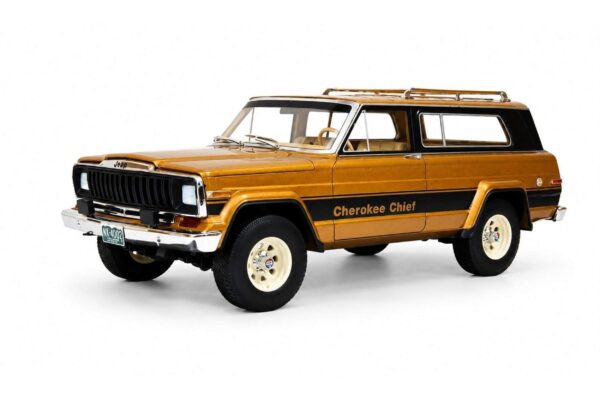 Cult Scale 1:18 Jeep Cherokee Chief (SJ) 1980-1983 Brown Metallic (CML207-2) Limited Edition Resin Model