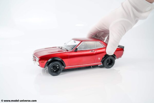 Ixo - 1:18 Toyota Celica 2000 GT (RA21) Red Metallic 1977 - Diecast Model 9 Ixo - 1:18 Toyota Celica 2000 GT (RA21) Red Metallic 1977 - Diecast Model