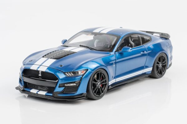 Ixo - 1:18 Ford Mustang Shelby GT500 Atlas Blue Metallic - Diecast Model 20 Ixo - 1:18 Ford Mustang Shelby GT500 Atlas Blue Metallic - Diecast Model