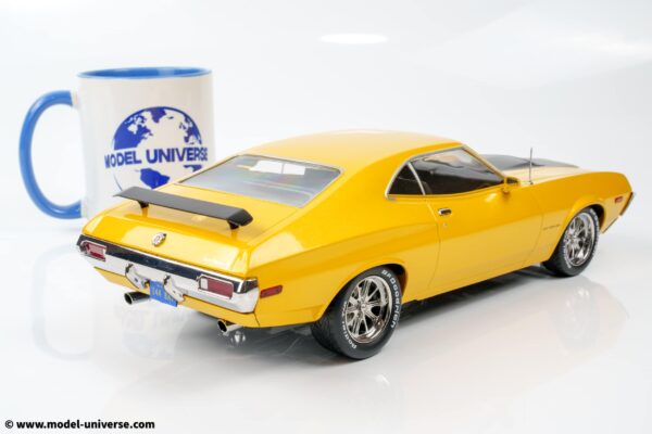 Ixo - 1:18 Ford Gran Torino Sport 1972 Yellow Metallic - Diecast Model 16 Ixo - 1:18 Ford Gran Torino Sport 1972 Yellow Metallic - Diecast Model