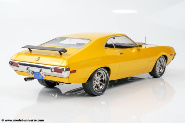 Ixo - 1:18 Ford Gran Torino Sport 1972 Yellow Metallic - Diecast Model 18 Ixo - 1:18 Ford Gran Torino Sport 1972 Yellow Metallic - Diecast Model
