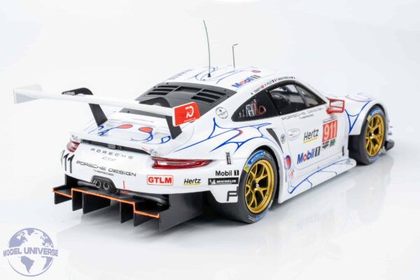 Ixo - 1:18 Porsche 911 RSR No.911 Class Winner Petit Le Mans 2018 - Pilet, Tandy, Makowiecki - Diecast Model 15 Ixo - 1:18 Porsche 911 RSR No.911 Class Winner Petit Le Mans 2018 - Pilet, Tandy, Makowiecki - Diecast Model