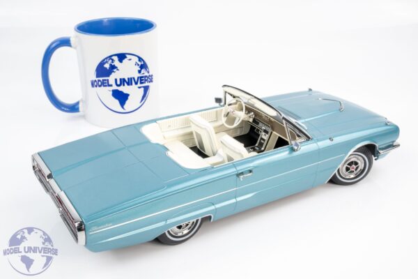 KK Scale - 1:18 Ford Thunderbird Cabriolet 1966 Light Blue Metallic / White Roof - Diecast Model 23 KK Scale - 1:18 Ford Thunderbird Cabriolet 1966 Light Blue Metallic / White Roof - Diecast Model