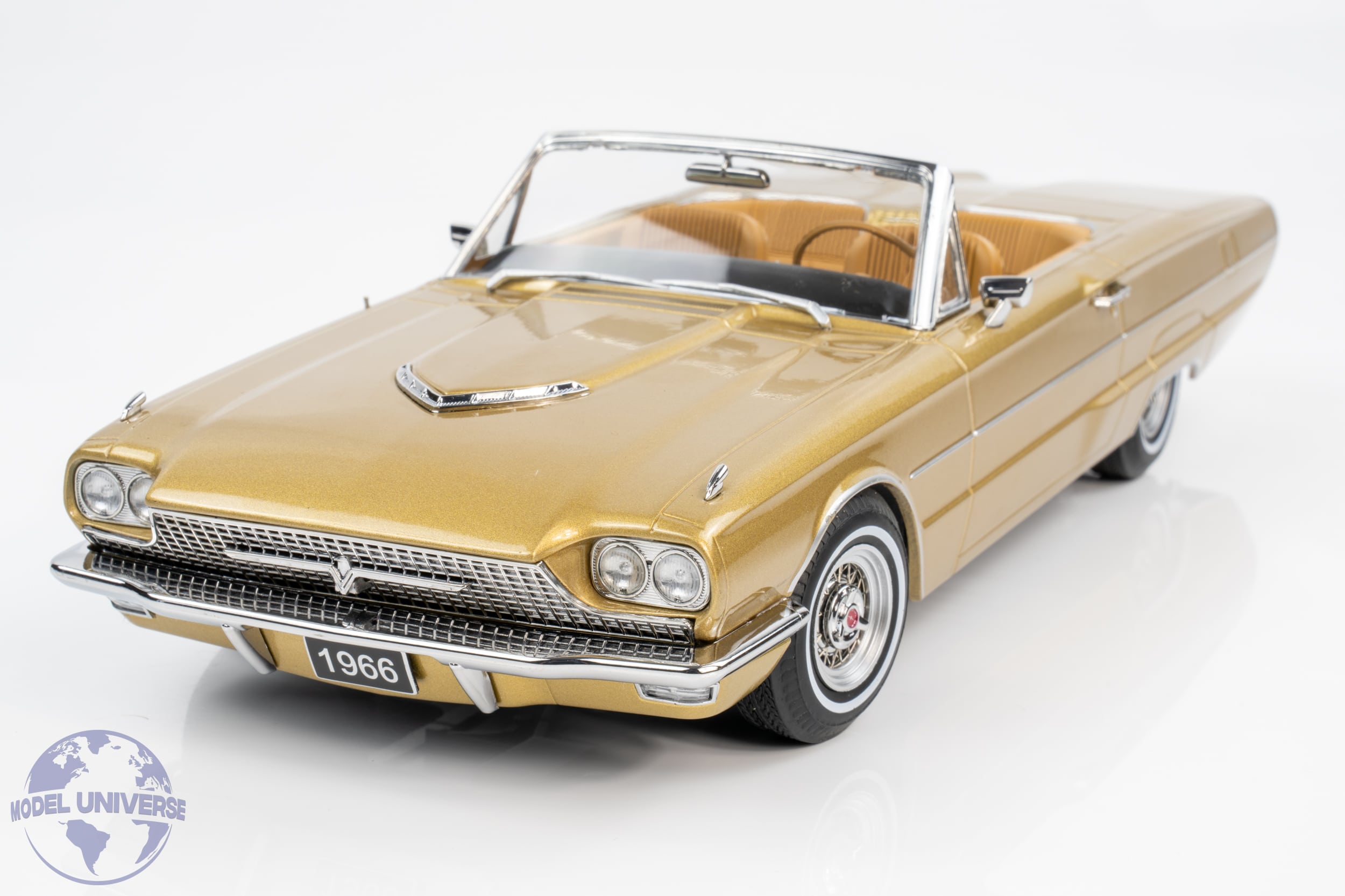 KK Scale - 1:18 Ford Thunderbird Cabriolet 1966 Gold Metallic / White Roof - Diecast Model 8 KK Scale - 1:18 Ford Thunderbird Cabriolet 1966 Gold Metallic / White Roof - Diecast Model