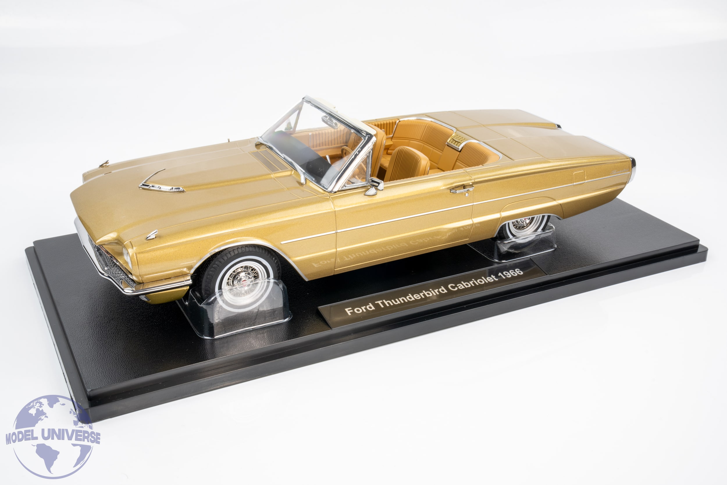 KK Scale - 1:18 Ford Thunderbird Cabriolet 1966 Gold Metallic / White Roof - Diecast Model 6 KK Scale - 1:18 Ford Thunderbird Cabriolet 1966 Gold Metallic / White Roof - Diecast Model