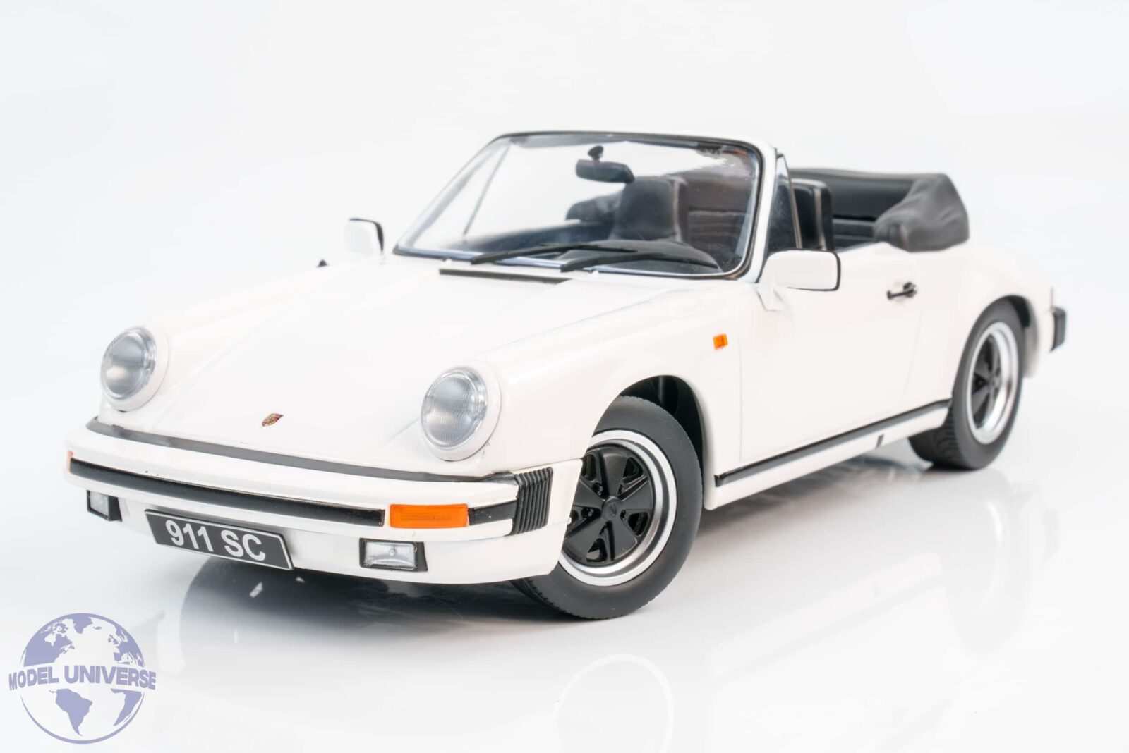 KK Scale - 1:18 Porsche 911 SC Cabrio 1983 White - Diecast Model