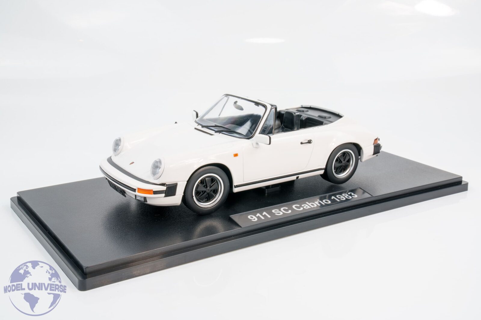 KK Scale - 1:18 Porsche 911 SC Cabrio 1983 White - Diecast Model