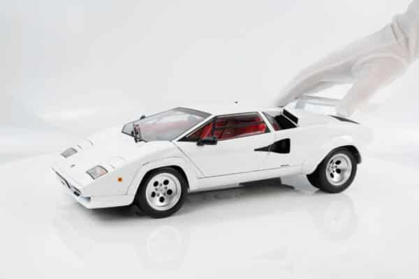 KK Scale 1:12 Lamborghini Countach LP 5000S QV White 1985 - Diecast Model 14 KK Scale 1:12 Lamborghini Countach LP 5000S QV White 1985 - Diecast Model