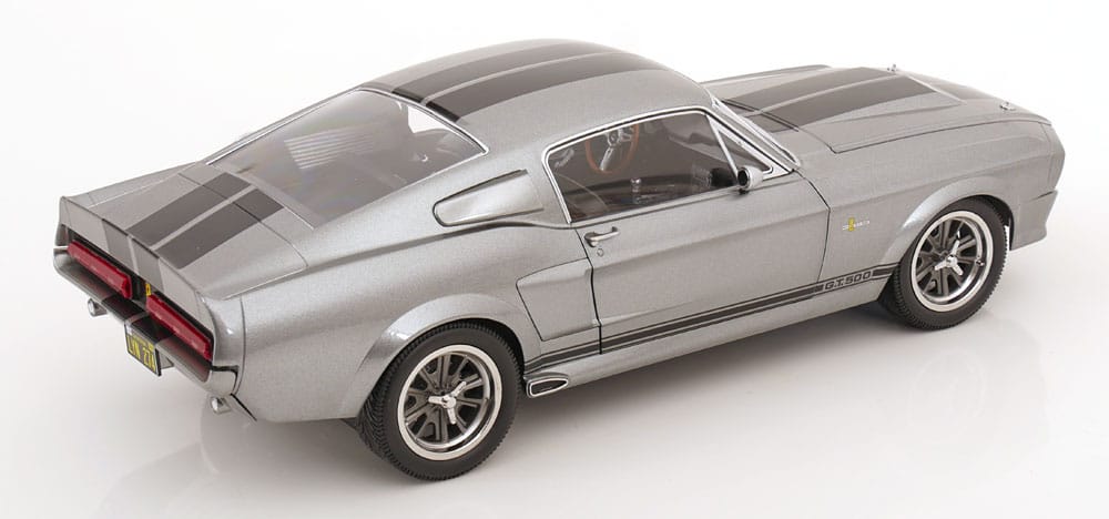 1:12 Scale Ford Mustang Shelby GT500 Replicas by KK Scale Announced