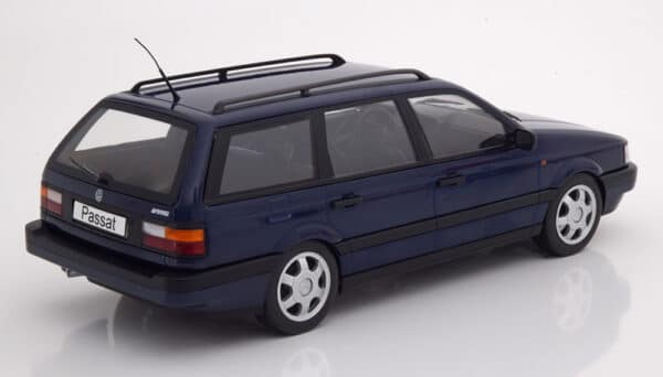 KK Scale - 1:18 VW Passat B3 VR6 Variant 1988 Dark Blue Metallic - 1000pcs