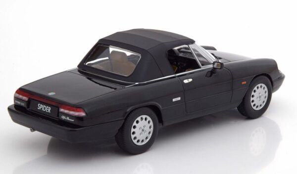 KKDC180182 Alfa Romeo Spider 4 1:18 scale diecast model car