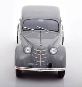 kk scale - 1:18 moskwitsch 400 1946 grey