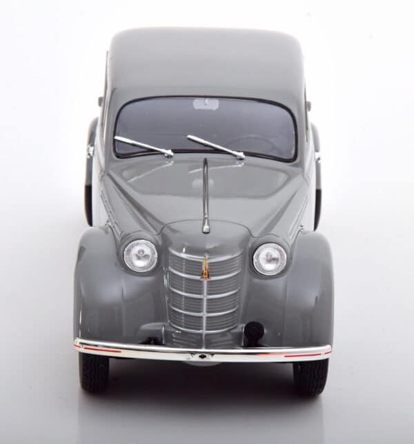 kk scale - 1:18 moskwitsch 400 1946 grey