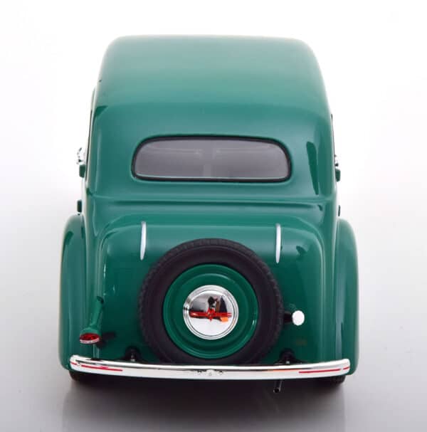 kk scale - 1:18 moskwitsch 400 1946 green