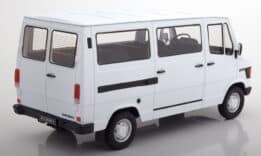 kk scale - 1:18 mercedes 208d bus 1988 white ltd edn 750 pcs