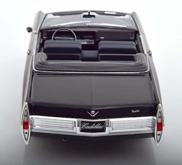 kk scale - 1:18 cadillac deville convertible 1968 black