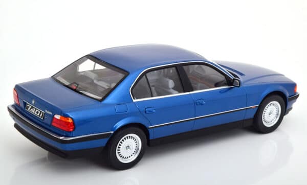 kk scale - 1:18 bmw 740i e38 1.series 1994 blue metallic