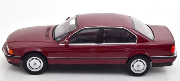 kk scale - 1:18 bmw 740i e38 1 series 1994 dark red metallic