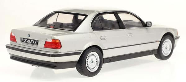 kk scale - 1:18 bmw 740i e38 1 series 1994 silver