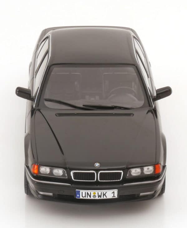 KK Scale - 1:18 BMW 740i (E38) Black Metallic 1994 - Diecast Model