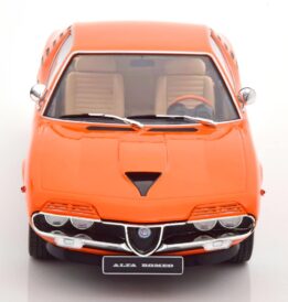 KK Scale - 1:18 Alfa Romeo Montreal 1970 Orange/Beige Interior 9 kk scale - 1:18 alfa romeo montreal 1970 orange/beige interior